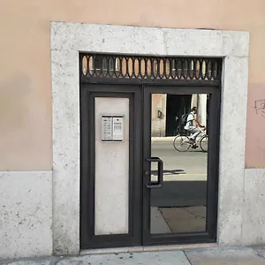 https://el-postesin.hotelinveneto.com
