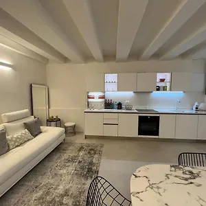 https://immobiliare-nk-palazzo-bonvicini.hotelinveneto.com