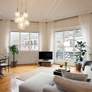 https://como1937.it-lombardy.com